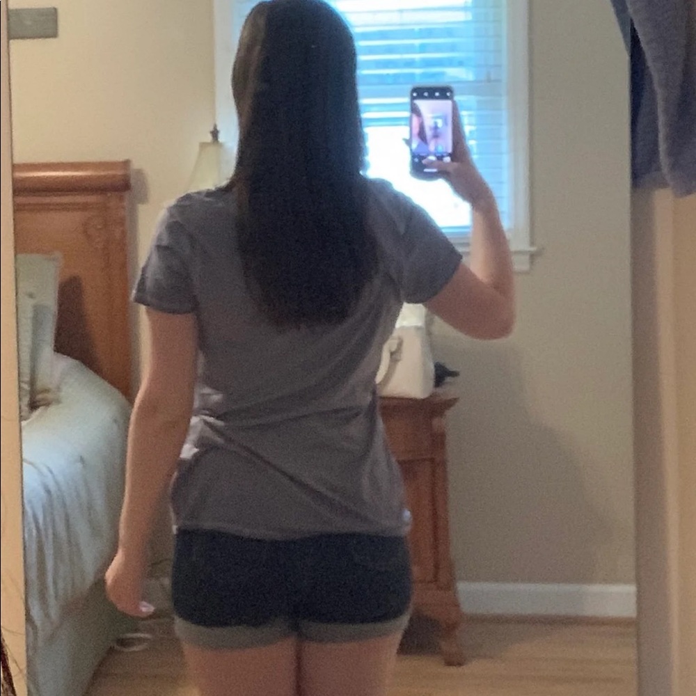 tshirt - Picture 2 of 3